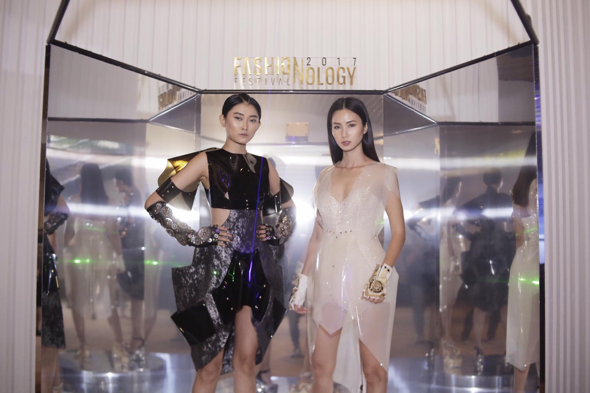 Phố đi bộ Nguyễn Huệ chuẩn bị có Gương thần - Ảnh 3. Phố đi bộ Nguyễn Huệ chuẩn bị có Gương thần - Ảnh 3.