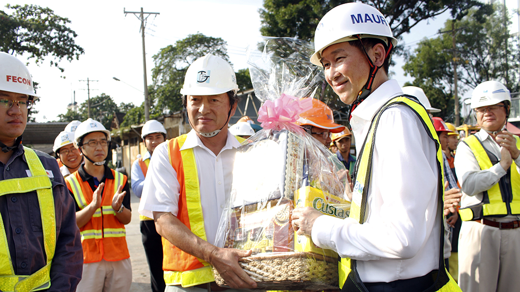 Robot TBM đã khoan được hơn 430m đường hầm metro - Ảnh 4. Robot TBM đã khoan được hơn 430m đường hầm metro - Ảnh 4.