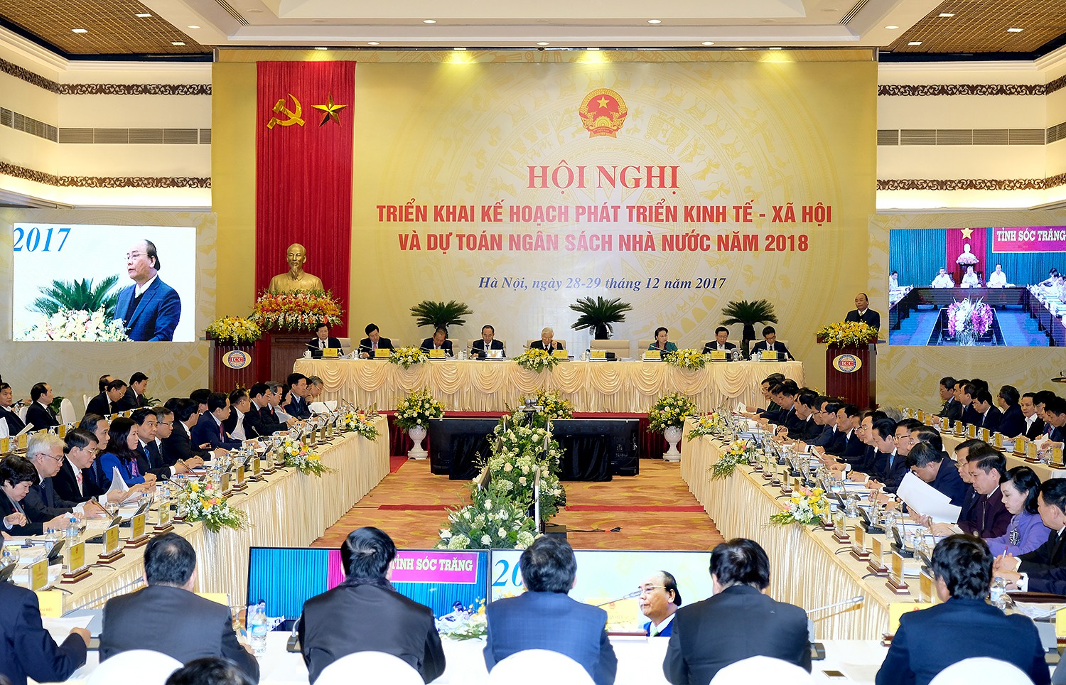 Chính phủ họp trực tuyến tổng kết năm 2017 - Ảnh 1. Chính phủ họp trực tuyến tổng kết năm 2017 - Ảnh 1.