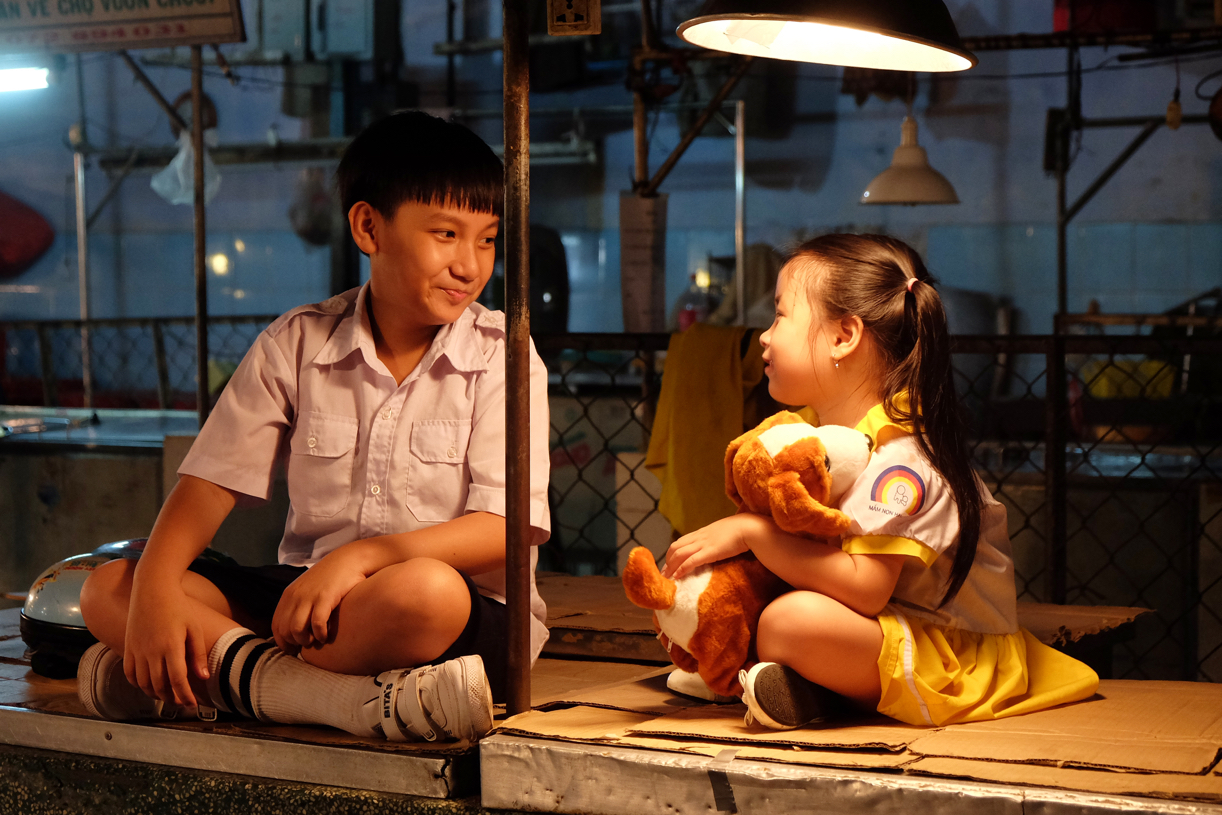 Trương Thanh Long tái ngộ Huy Khánh trong Ở đây có nắng - Ảnh 4. Trương Thanh Long tái ngộ Huy Khánh trong Ở đây có nắng - Ảnh 4.