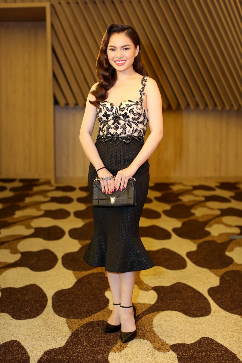 Mời Ngọc Sơn, Cặp đôi hoàn hảo nghiêng hẳn về trữ trình bolero - Ảnh 10. Mời Ngọc Sơn, Cặp đôi hoàn hảo nghiêng hẳn về trữ trình bolero - Ảnh 10.