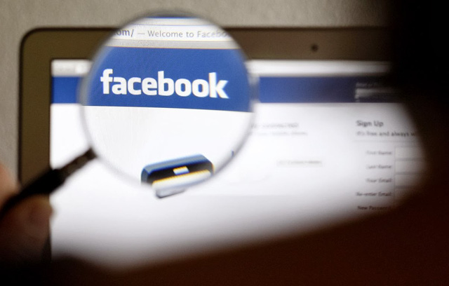 Cần Thơ chấn chỉnh việc công chức lên Facebook - Ảnh 1. Cần Thơ chấn chỉnh việc công chức lên Facebook - Ảnh 1.