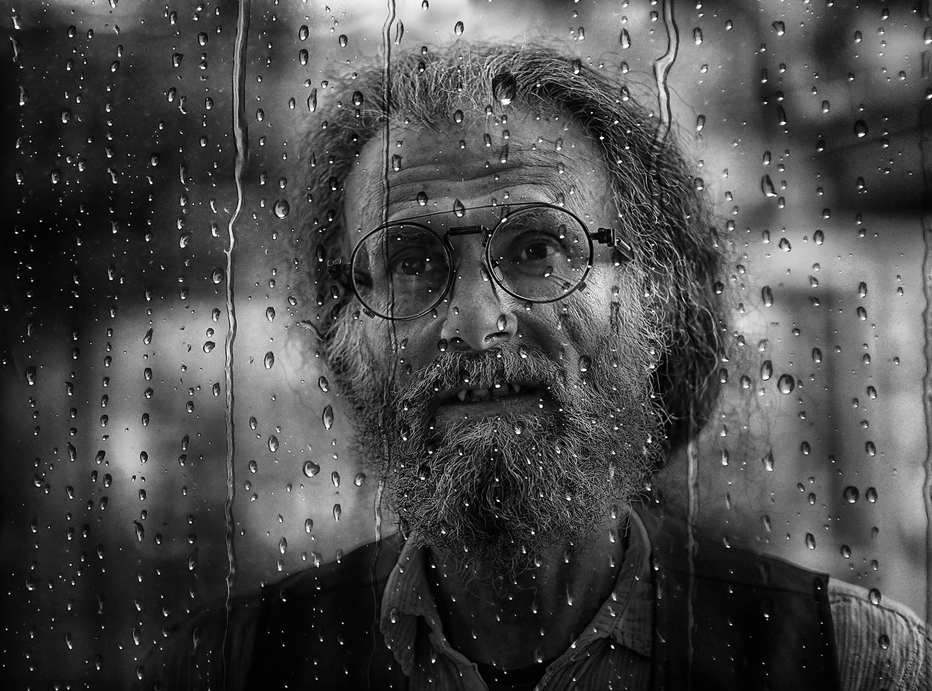 Nhiếp ảnh gia Latvia đoạt 5 huy chương thi ảnh nghệ thuật ở VN - Ảnh 3. Nhiếp ảnh gia Latvia đoạt 5 huy chương thi ảnh nghệ thuật ở VN - Ảnh 3.