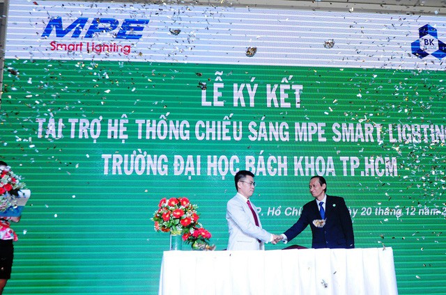 Đại học Bách khoa TP.HCM được trang bị hệ thống chiếu sáng trị giá 500 triệu - Ảnh 1. Đại học Bách khoa TP.HCM được trang bị hệ thống chiếu sáng trị giá 500 triệu - Ảnh 1.