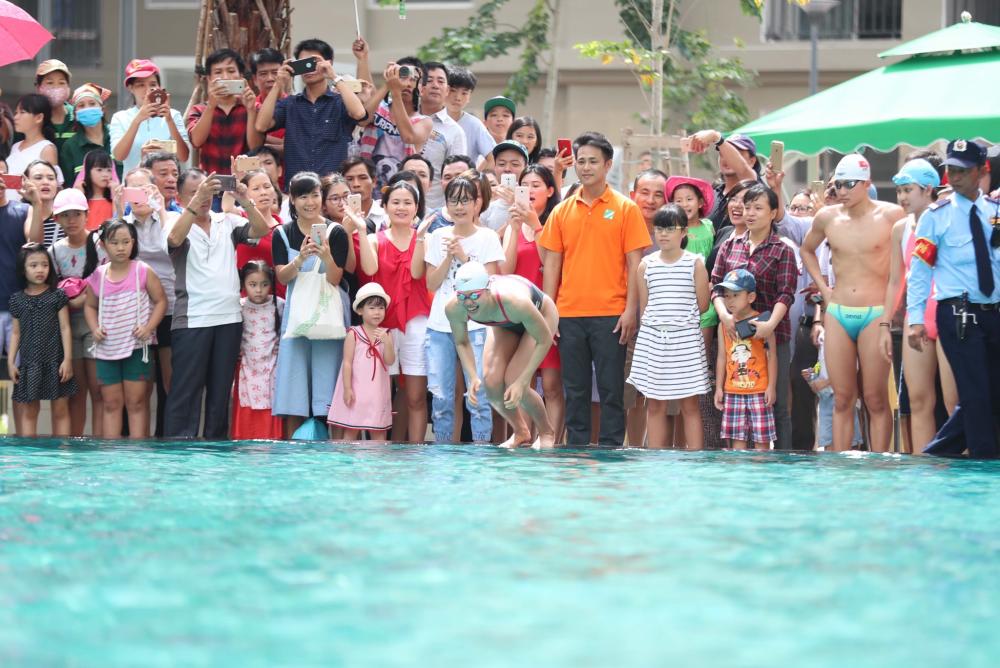 Khánh thành hồ bơi mang tên Ánh Viên - Ảnh 5.