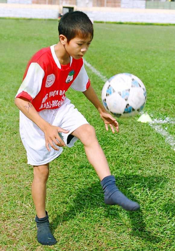 Loạt ảnh bé thơ đốn tim fan nữ của U23 Việt Nam - Ảnh 6.