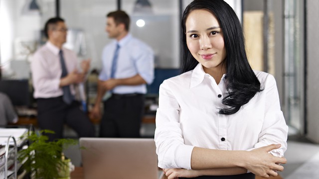 Phụ nữ Hàn Quốc bị trả lương thấp hơn nam giới tới 40% - Ảnh 1. Phụ nữ Hàn Quốc bị trả lương thấp hơn nam giới tới 40% - Ảnh 1.