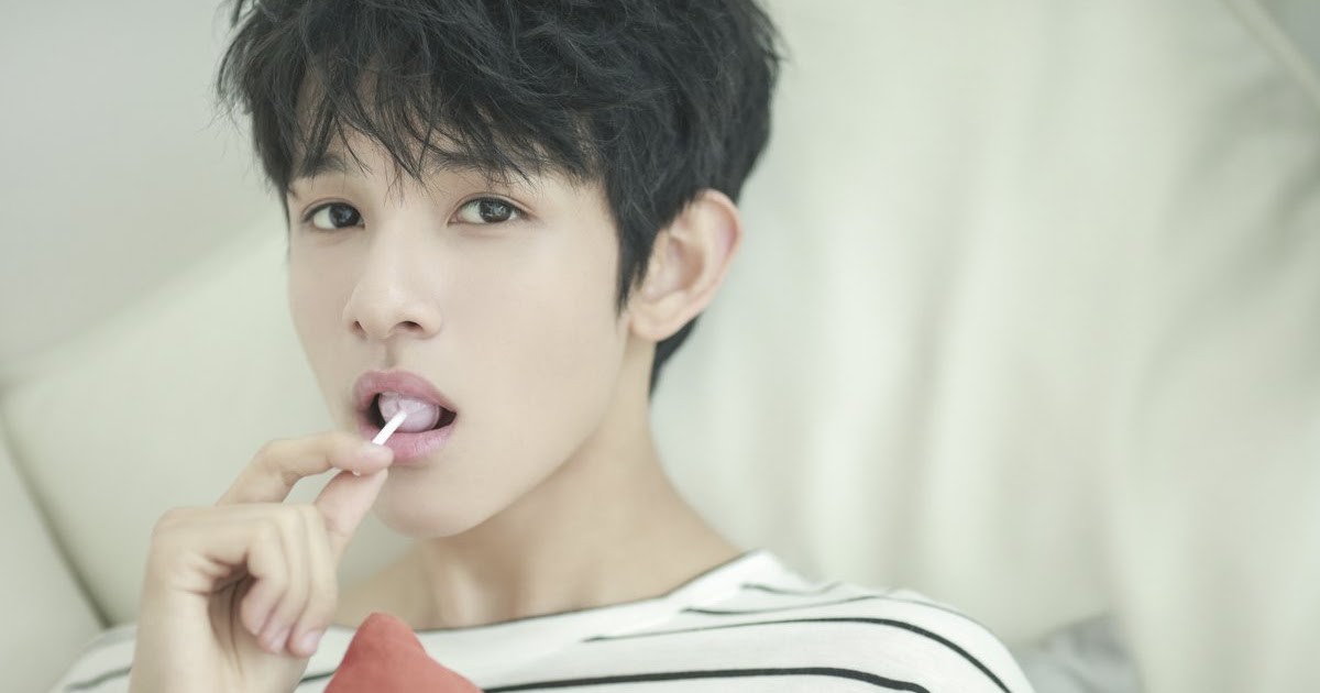 Kim Samuel - chàng hoàng tử lai đáng yêu của Kpop - Ảnh 1.