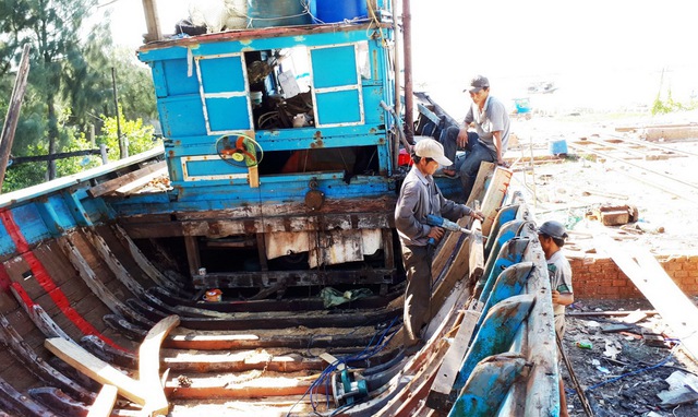 Thợ sửa tàu biển - Ảnh 3. Thợ sửa tàu biển - Ảnh 3.