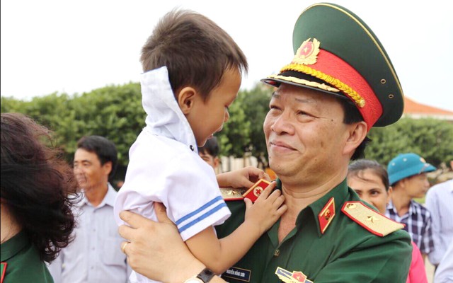 Tướng lĩnh thời bình - Kỳ 5: Tướng quân y yêu âm nhạc - Ảnh 1. Tướng lĩnh thời bình - Kỳ 5: Tướng quân y yêu âm nhạc - Ảnh 1.