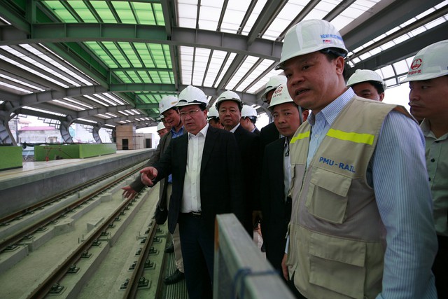Cử tri Hà Nội lo lắng mức độ an toàn của đường sắt trên cao - Ảnh 1. Cử tri Hà Nội lo lắng mức độ an toàn của đường sắt trên cao - Ảnh 1.
