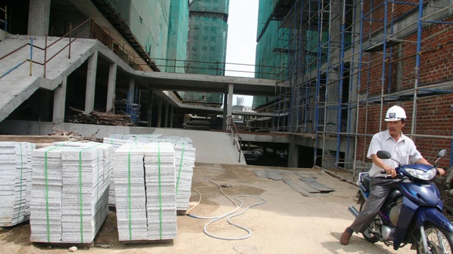 Chậm giao nhà, chủ đầu tư xin lỗi người mua nhà ở xã hội - Ảnh 2. Chậm giao nhà, chủ đầu tư xin lỗi người mua nhà ở xã hội - Ảnh 2.