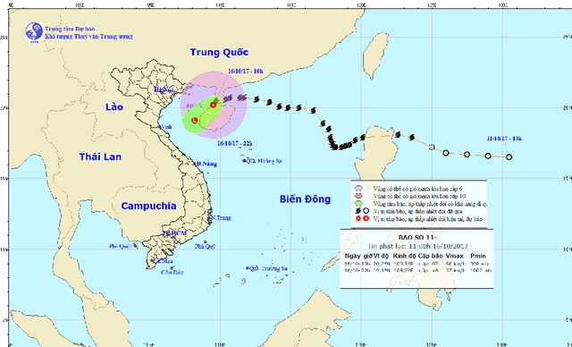 Bão số 11 suy yếu thành áp thấp nhiệt đới - Ảnh 1. Bão số 11 suy yếu thành áp thấp nhiệt đới - Ảnh 1.