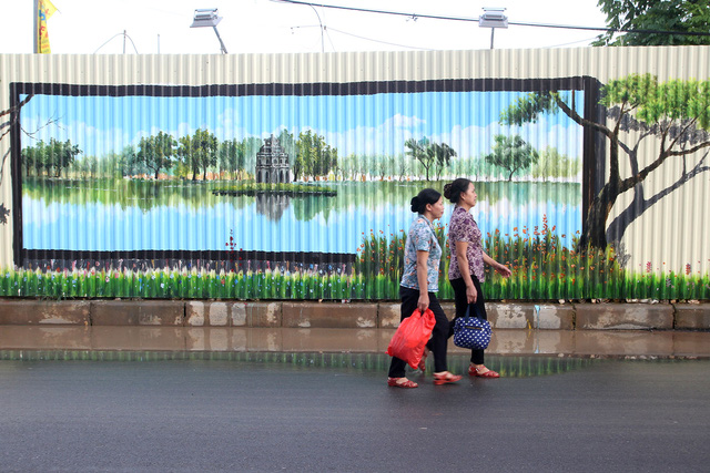 Độc đáo bức tranh 3D vẽ trên tôn dài nhất Việt Nam - Ảnh 3.