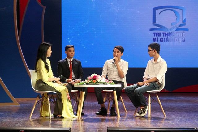 Trao thưởng Tri thức trẻ vì giáo dục năm 2017 - Ảnh 3. Trao thưởng Tri thức trẻ vì giáo dục năm 2017 - Ảnh 3.