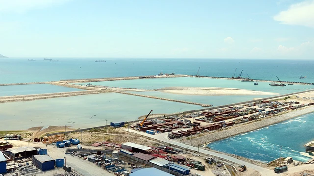 Chuẩn bị nạo vét gần 1 triệu mét khối vật chất tại Vĩnh Tân - Ảnh 3. Chuẩn bị nạo vét gần 1 triệu mét khối vật chất tại Vĩnh Tân - Ảnh 3.