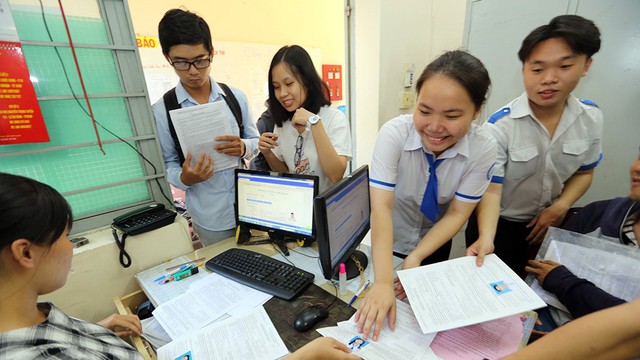 Giữ hay bỏ Trung tâm giáo dục thường xuyên cấp huyện? - Ảnh 1. Giữ hay bỏ Trung tâm giáo dục thường xuyên cấp huyện? - Ảnh 1.