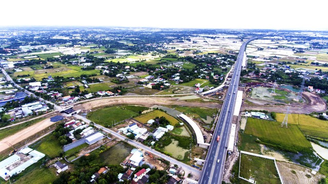 Thi công 3 gói thầu cuối dự án cao tốc Bến Lức - Long Thành - Ảnh 2. Thi công 3 gói thầu cuối dự án cao tốc Bến Lức - Long Thành - Ảnh 2.