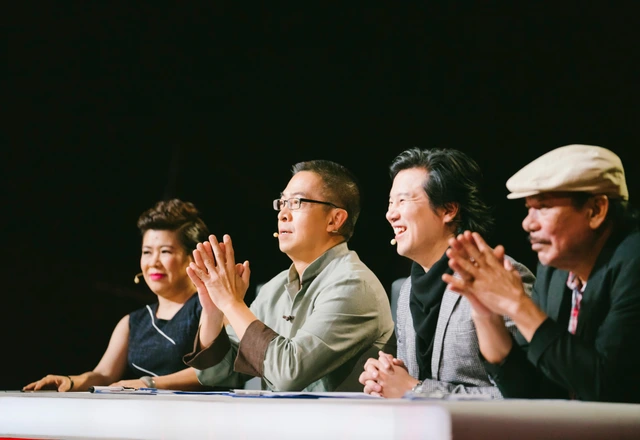 Thần đồng âm nhạc: nghệ sĩ giải Grammy lần đầu chơi nhạc Trịnh - Ảnh 9. Thần đồng âm nhạc: nghệ sĩ giải Grammy lần đầu chơi nhạc Trịnh - Ảnh 9.