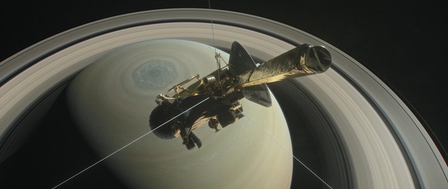 Tàu Cassini tự sát kết thúc hành trình vĩ đại 20 năm - Ảnh 1. Tàu Cassini tự sát kết thúc hành trình vĩ đại 20 năm - Ảnh 1.