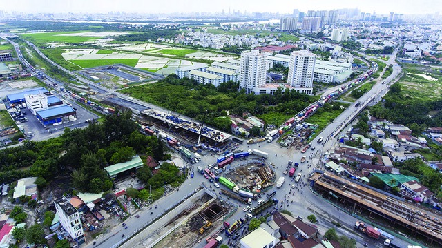 Giải cứu cảng Cát Lái cần phản ứng nhanh - Ảnh 1. Giải cứu cảng Cát Lái cần phản ứng nhanh - Ảnh 1.