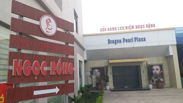 Hạ Long tạm đóng cửa 12 cửa hàng chỉ đón khách Trung Quốc - Ảnh 2. Hạ Long tạm đóng cửa 12 cửa hàng chỉ đón khách Trung Quốc - Ảnh 2.