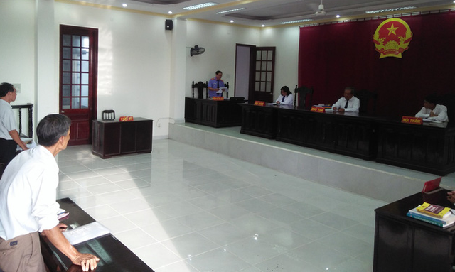 Vụ dân kiện UBND tỉnh Vĩnh Long: xuất hiện chứng cứ mới - Ảnh 1. Vụ dân kiện UBND tỉnh Vĩnh Long: xuất hiện chứng cứ mới - Ảnh 1.