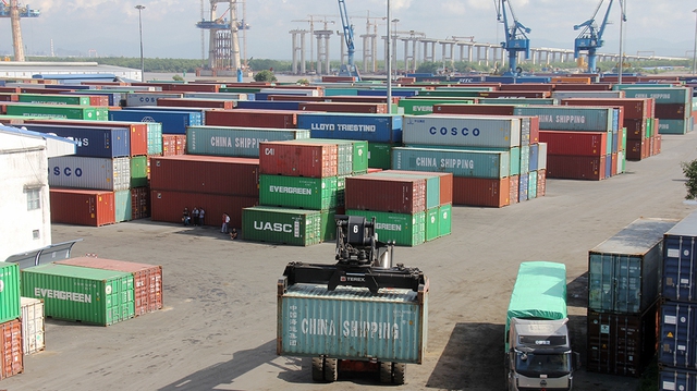 Hải Phòng xem xét giảm phí hạ tầng cảng biển - Ảnh 2. Hải Phòng xem xét giảm phí hạ tầng cảng biển - Ảnh 2.
