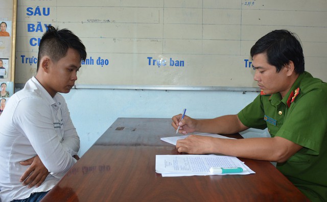 Khởi tố nghi can chuyên rạch đùi phụ nữ tại Đồng Tháp - Ảnh 1. Khởi tố nghi can chuyên rạch đùi phụ nữ tại Đồng Tháp - Ảnh 1.