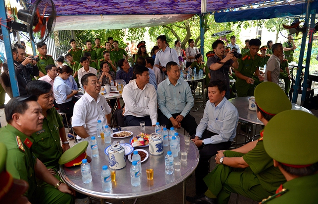 Tiếc thương người lính cứu hỏa ra đi khi còn quá trẻ - Ảnh 8.