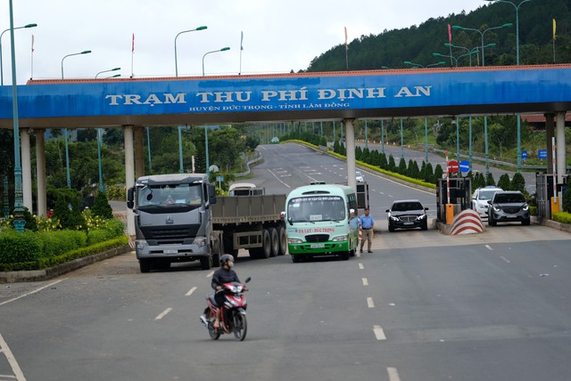 BOT cao tốc Liên Khương - Prenn xả trạm dịp Festival hoa Đà Lạt - Ảnh 1. BOT cao tốc Liên Khương - Prenn xả trạm dịp Festival hoa Đà Lạt - Ảnh 1.