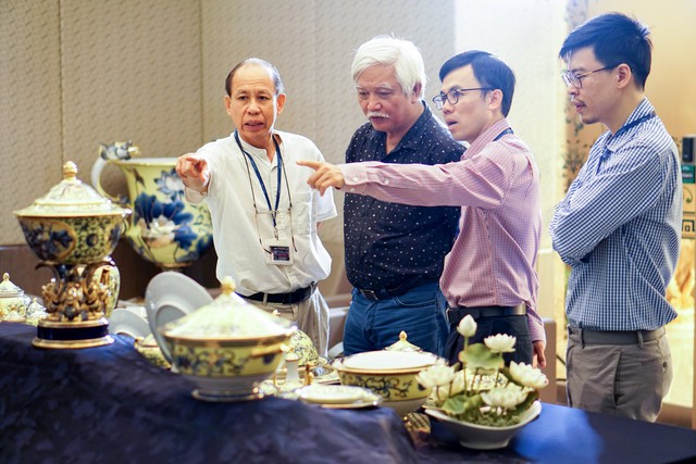 Khám phá hành trình tạo tác Chén Ngọc, quà tặng APEC 2017 - Ảnh 6. Khám phá hành trình tạo tác Chén Ngọc, quà tặng APEC 2017 - Ảnh 6.