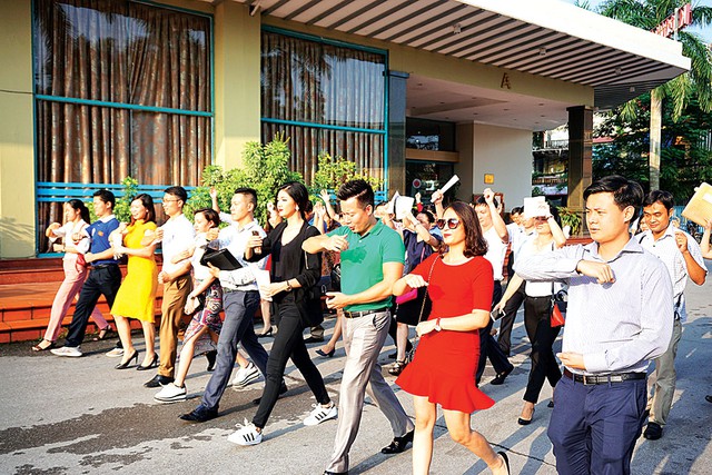 Bạn trẻ Việt trong tâm thế mới - Ảnh 1. Bạn trẻ Việt trong tâm thế mới - Ảnh 1.