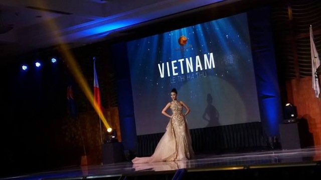 Hà Thu lại giành huy chương đồng tại Hoa hậu Trái đất 2017 - Ảnh 3. Hà Thu lại giành huy chương đồng tại Hoa hậu Trái đất 2017 - Ảnh 3.