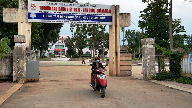 Hiệu trưởng trường cao đẳng sai phạm hàng loạt - Ảnh 1. Hiệu trưởng trường cao đẳng sai phạm hàng loạt - Ảnh 1.