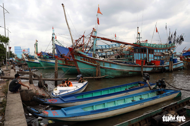 Nhiều tàu cá vào vùng biển Thái Lan, Malaysia xin tránh bão - Ảnh 4. Nhiều tàu cá vào vùng biển Thái Lan, Malaysia xin tránh bão - Ảnh 4.