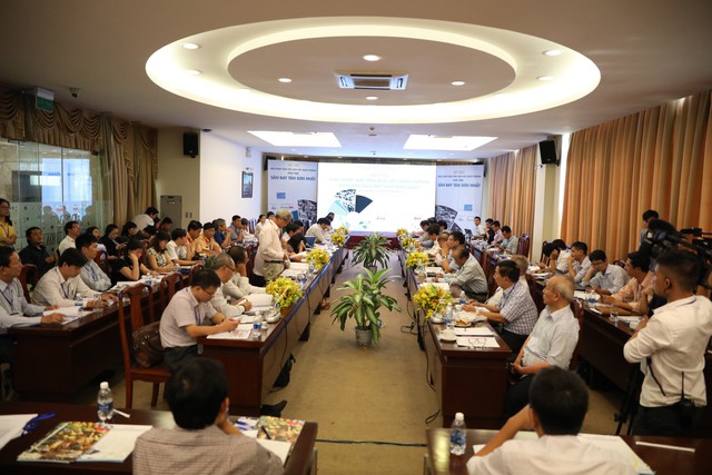 Mượn đất quốc phòng để làm đường vào sân bay Tân Sơn Nhất - Ảnh 3. Mượn đất quốc phòng để làm đường vào sân bay Tân Sơn Nhất - Ảnh 3.