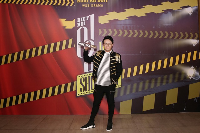 Chuyện người thứ ba mở màn Biệt đội 1-0-2 - Lật mặt showbiz - Ảnh 4. Chuyện người thứ ba mở màn Biệt đội 1-0-2 - Lật mặt showbiz - Ảnh 4.