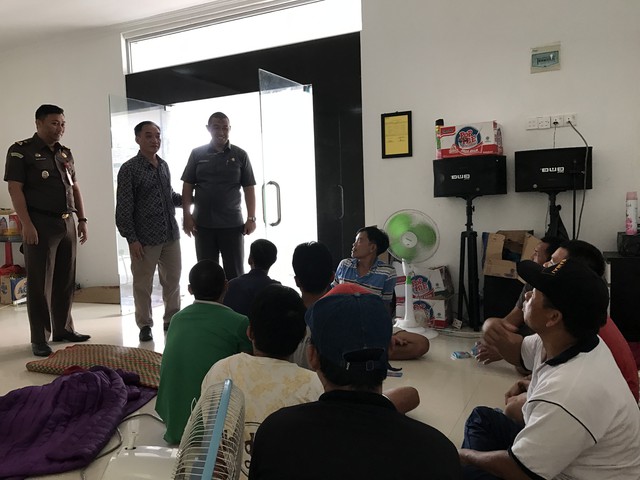 Đại sứ quán làm việc với Indonesia vụ 5 thuyền trưởng kêu oan - Ảnh 2. Đại sứ quán làm việc với Indonesia vụ 5 thuyền trưởng kêu oan - Ảnh 2.