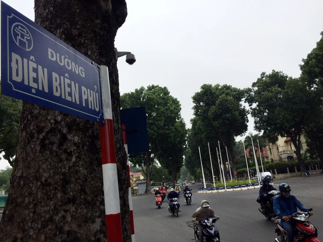 Hà Nội phân luồng hàng loạt tuyến đường phục vụ APEC - Ảnh 1. Hà Nội phân luồng hàng loạt tuyến đường phục vụ APEC - Ảnh 1.