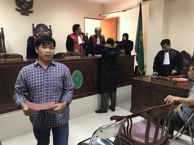 Tiếp tục gửi công hàm cho Tòa án tối cao Indonesia vụ 5 ngư dân kêu oan - Ảnh 3. Tiếp tục gửi công hàm cho Tòa án tối cao Indonesia vụ 5 ngư dân kêu oan - Ảnh 3.