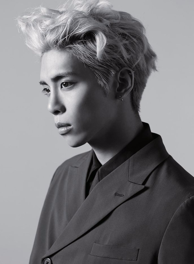 Rộ tin fan Jonghyun (SHINee) tự tử, cộng đồng kêu gọi bình tĩnh - Ảnh 1. Rộ tin fan Jonghyun (SHINee) tự tử, cộng đồng kêu gọi bình tĩnh - Ảnh 1.