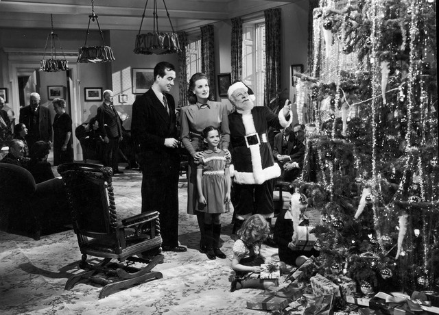 Miracle on 34th street - tác phẩm bất hủ về Giáng sinh - Ảnh 2. Miracle on 34th street - tác phẩm bất hủ về Giáng sinh - Ảnh 2.