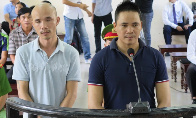 Hoãn xử vụ khủng bố chủ tịch tỉnh Bắc Ninh - Ảnh 1. Hoãn xử vụ khủng bố chủ tịch tỉnh Bắc Ninh - Ảnh 1.