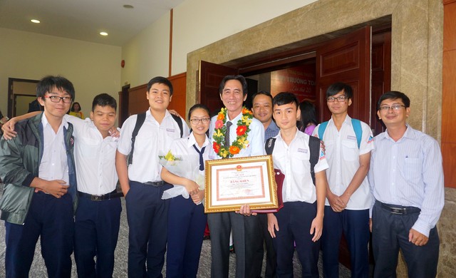 TP.HCM trao Giải thưởng Võ Trường Toản cho 40 nhà giáo - Ảnh 4. TP.HCM trao Giải thưởng Võ Trường Toản cho 40 nhà giáo - Ảnh 4.
