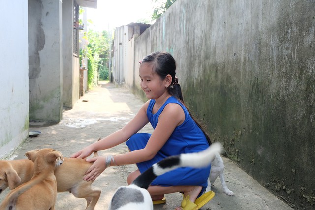 Thằng Thiết, con Hương và... chuyện bà ngoại! - Ảnh 4. Thằng Thiết, con Hương và... chuyện bà ngoại! - Ảnh 4.