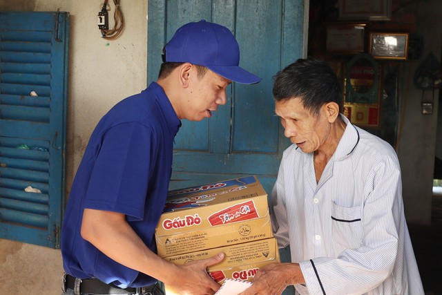 Mang ngày tươi sáng đến với người dân biên giới - Ảnh 8. Mang ngày tươi sáng đến với người dân biên giới - Ảnh 8.