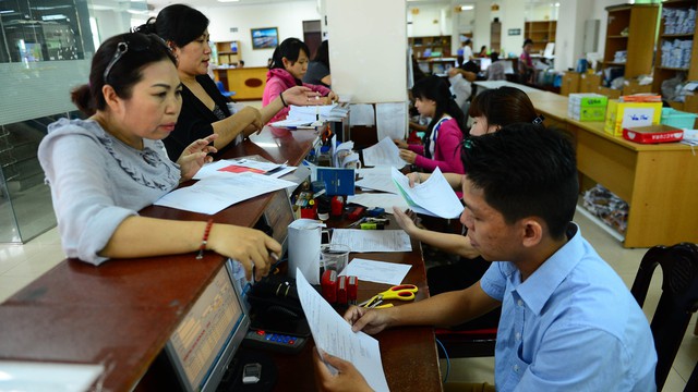 Đổi cách đóng BHXH để tăng lương hưu - Ảnh 1. Đổi cách đóng BHXH để tăng lương hưu - Ảnh 1.