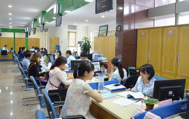 Quảng Ninh tạm dừng tuyển dụng công chức, viên chức, lao động hợp đồng - Ảnh 1. Quảng Ninh tạm dừng tuyển dụng công chức, viên chức, lao động hợp đồng - Ảnh 1.