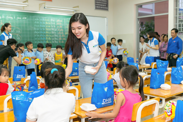 Hoa hậu làm thiện nguyện: Sao lại từ bỏ hoặc lên án? - Ảnh 5.